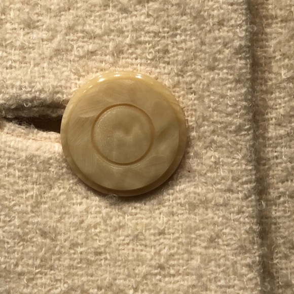 50s/60s Vintage Vanilla Boucle Wool Coat - Picture 4 of 8